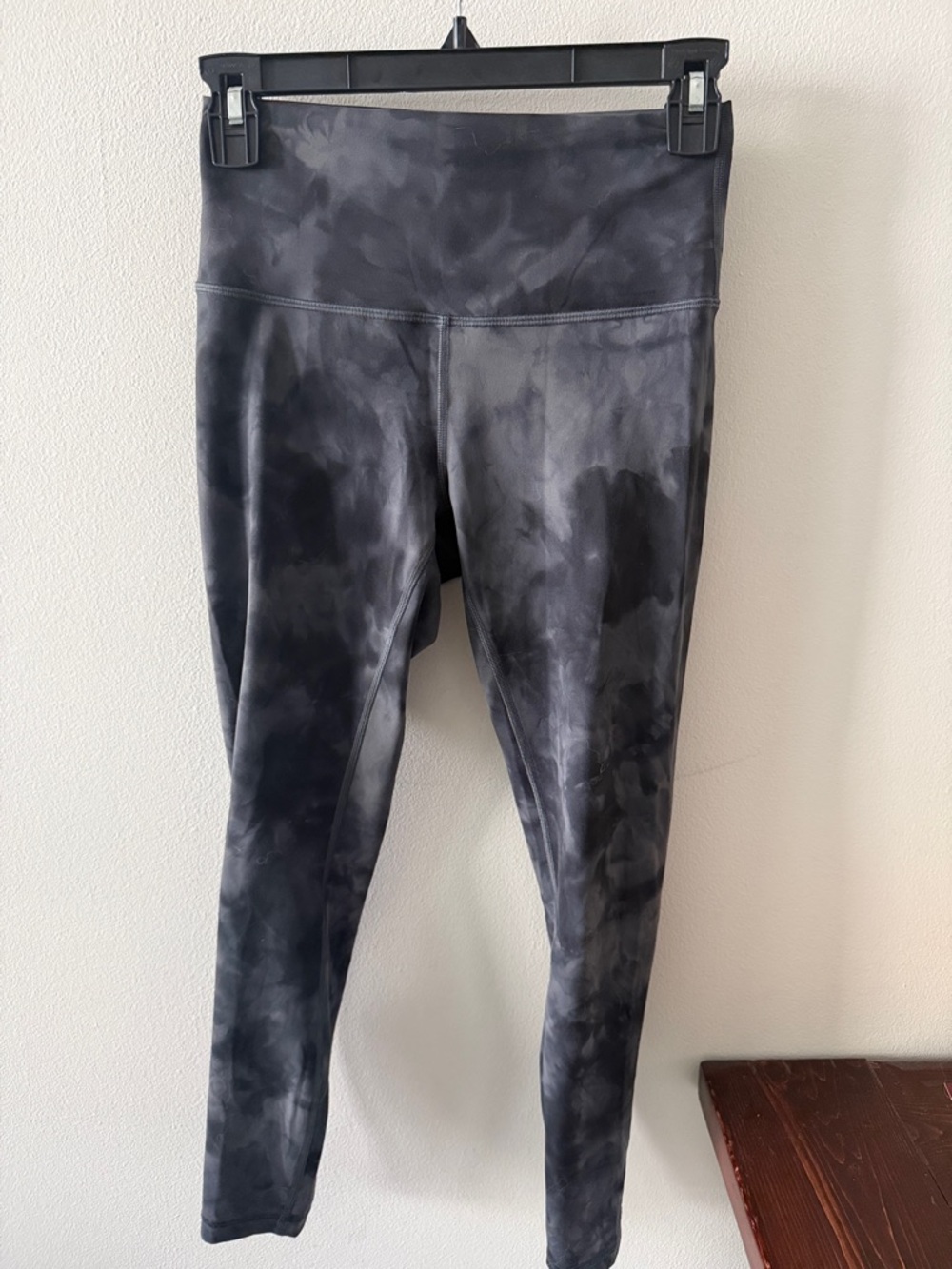 Lululemon space grey dye wunder train 25 inch